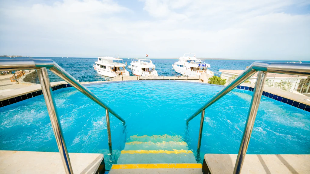 الفندق صن رايز هوليدايز ريزورت - الغردقة